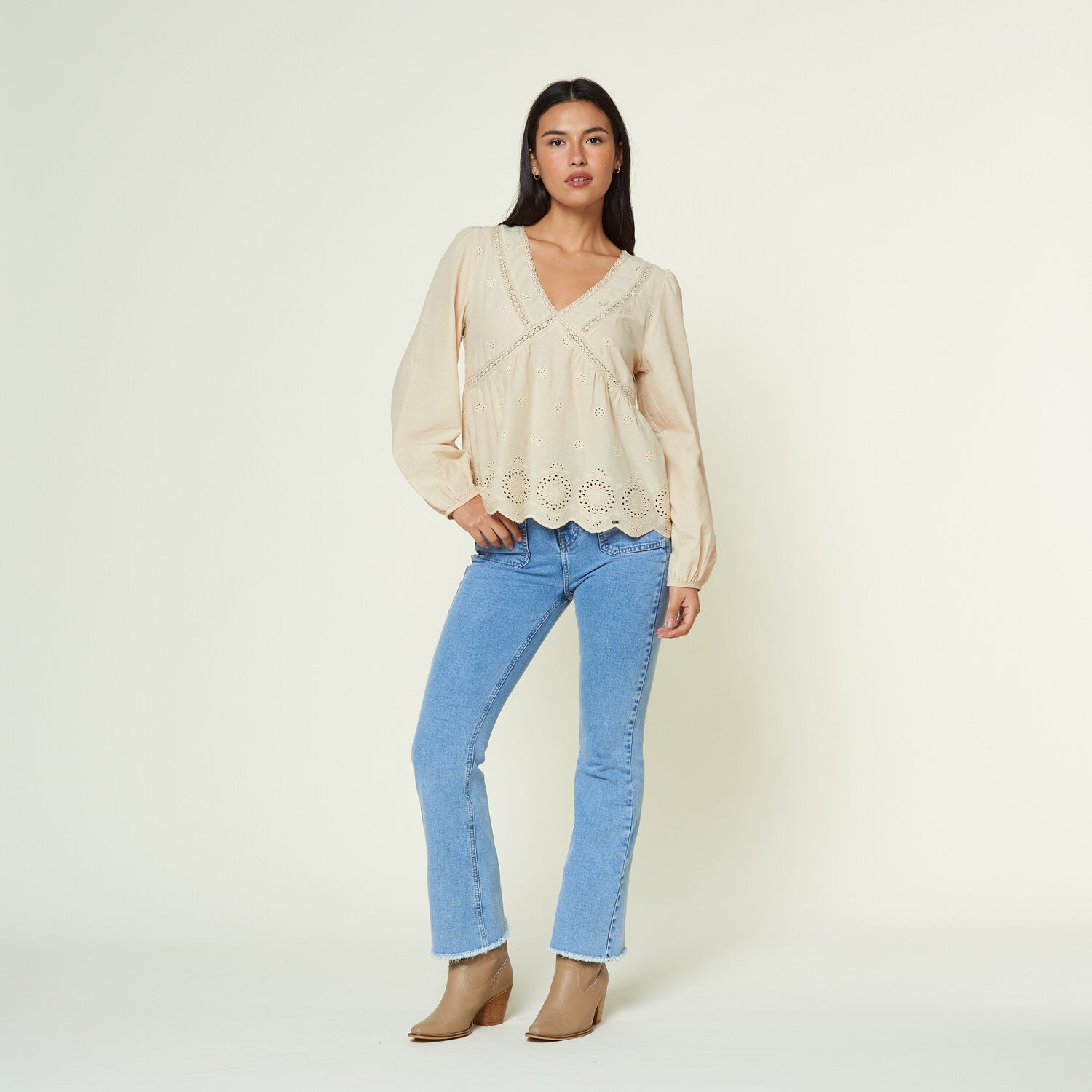 Blusa Hyptia Beige