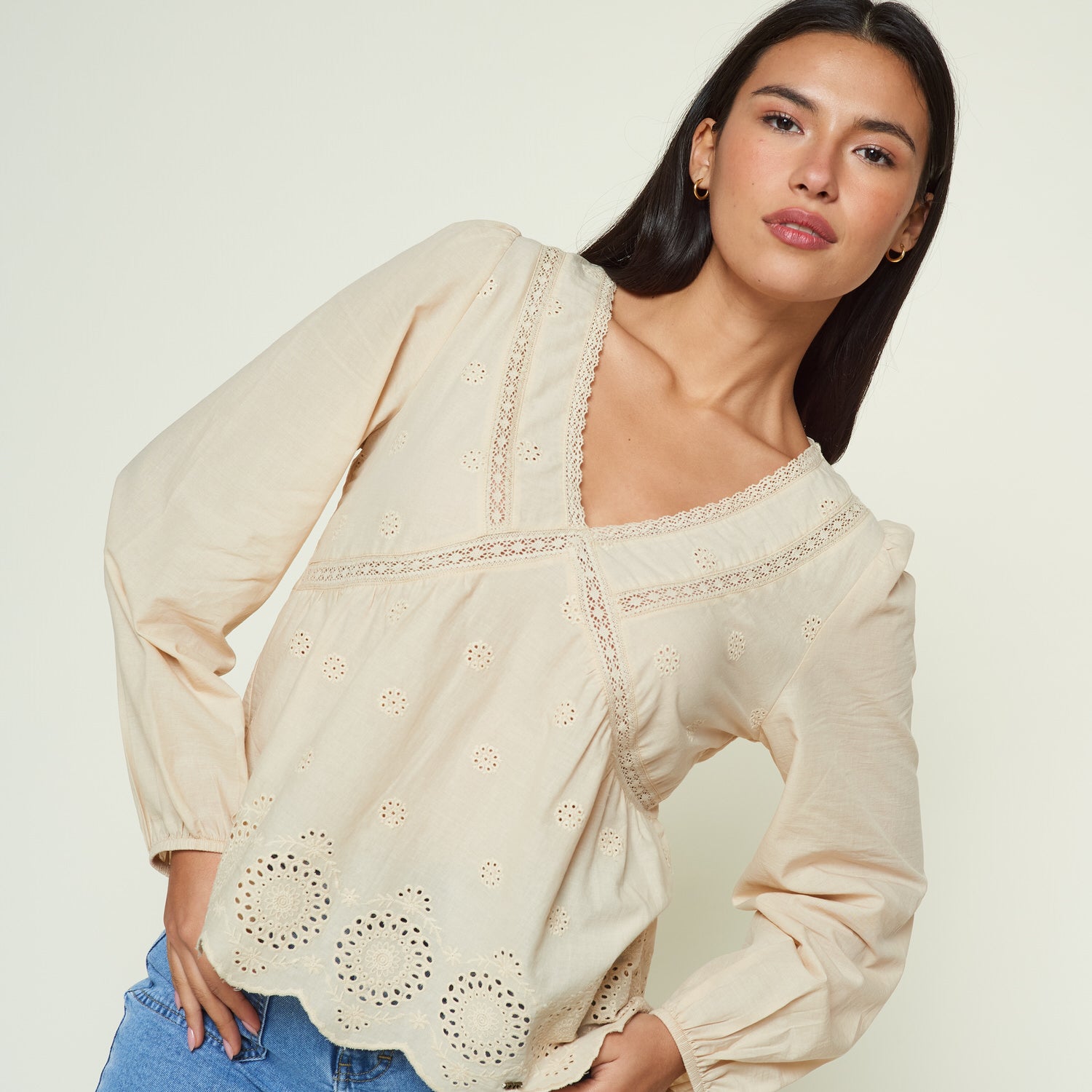 Blusa Hyptia Beige