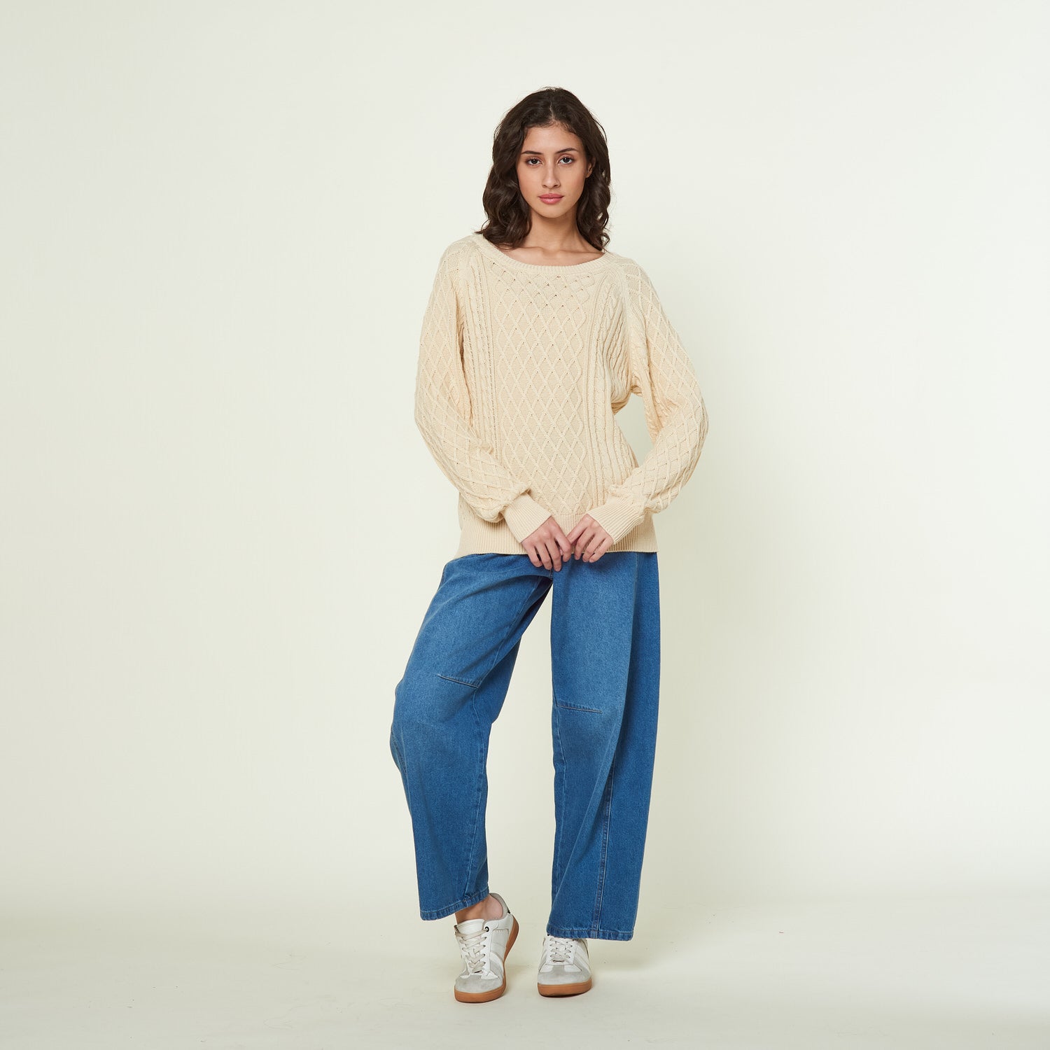 Chompa Chantal Beige