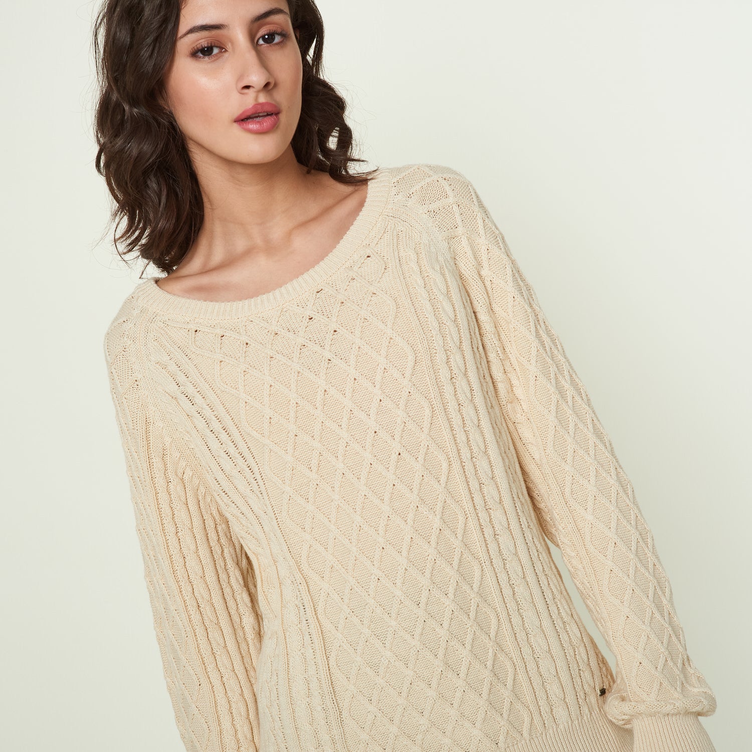 Chompa Chantal Beige