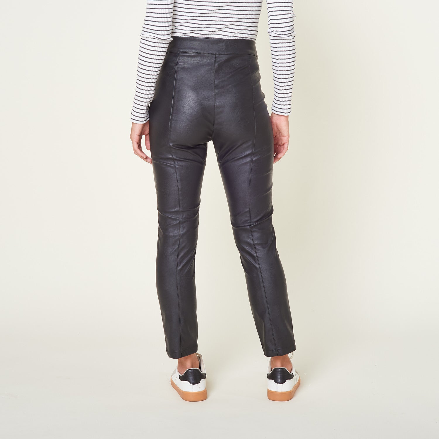 Pantalon Arieska Negro